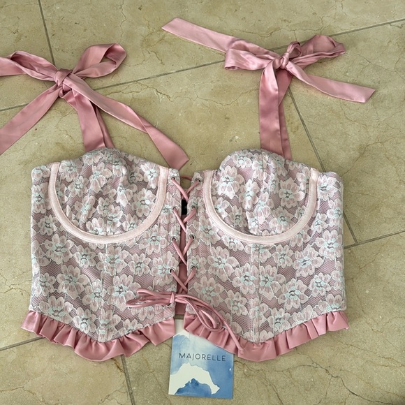 Majorelle pink and white lace corset top size medium - Picture 2 of 11